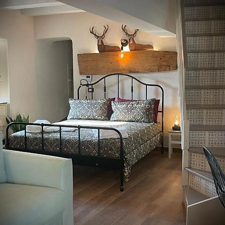La Casina Di Venere Hotel Savoca Bagian luar foto
